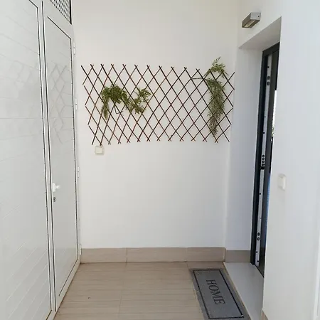 Tindra Punta Prima Apartment *